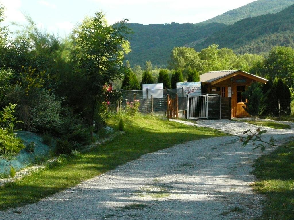 La Valiere Hotel Chorges Bagian luar foto